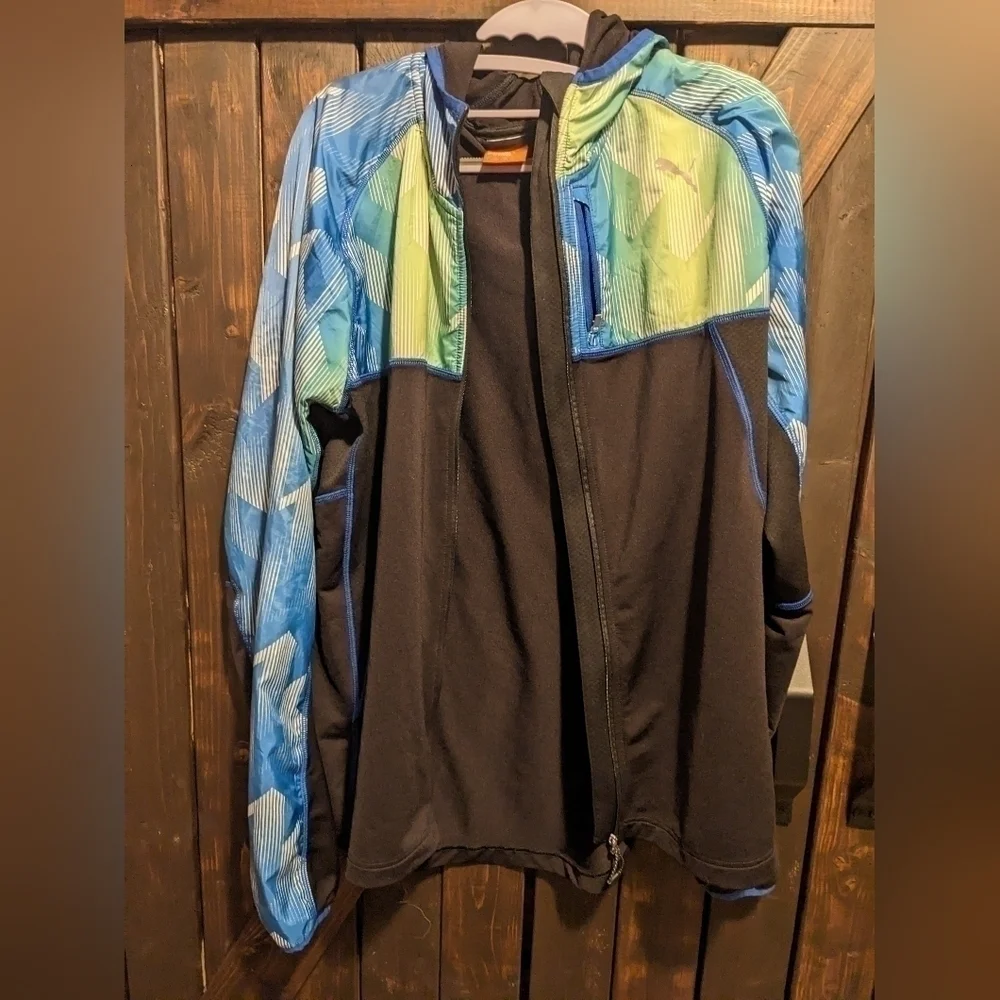 Puma athletic jacket with hood size L